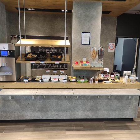 Ibis Budget Tours Centre Gare Et Congres Εξωτερικό φωτογραφία